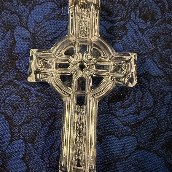 Elegant Waterford Crystal Irish Celtic Cross Ornament - Picture 4 of 4